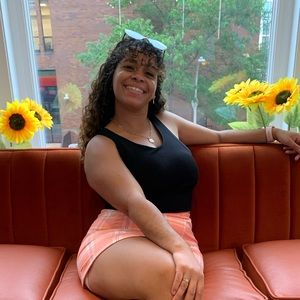 Meet your personal stylist, Olivia